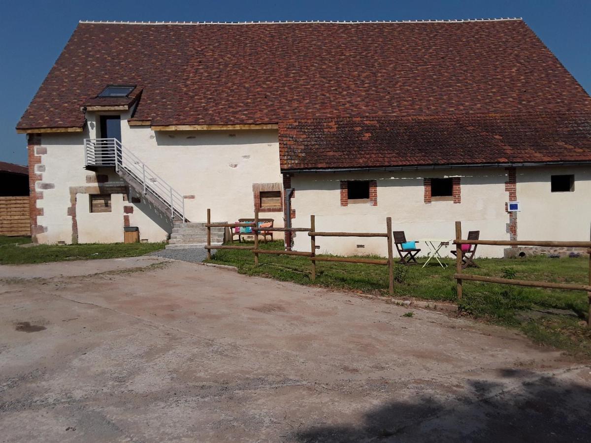 Domaine Du Bois Chaumet Bed & Breakfast Couzon Exterior photo